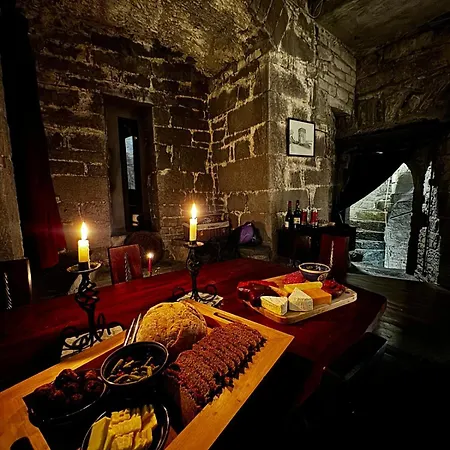 Ferienhaus Ballindooley Castle *