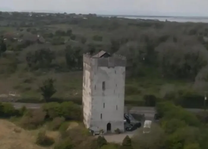 Ballindooley Castle