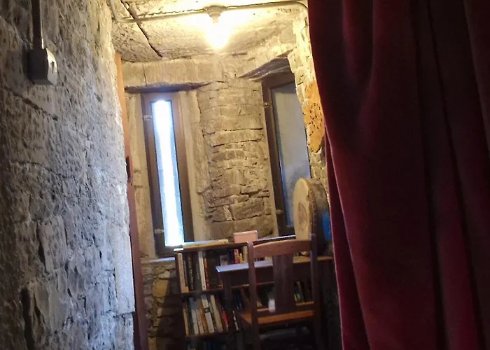 Ballindooley Castle *