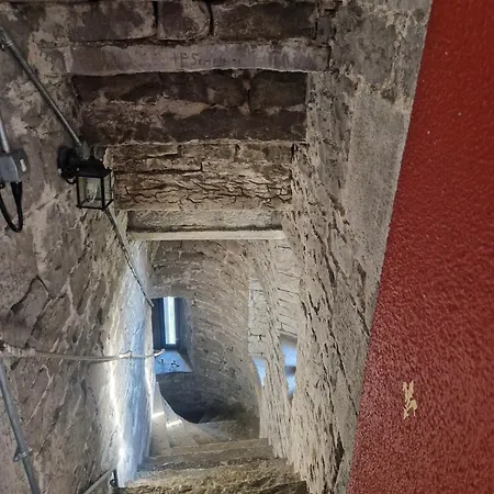 Ballindooley Castle