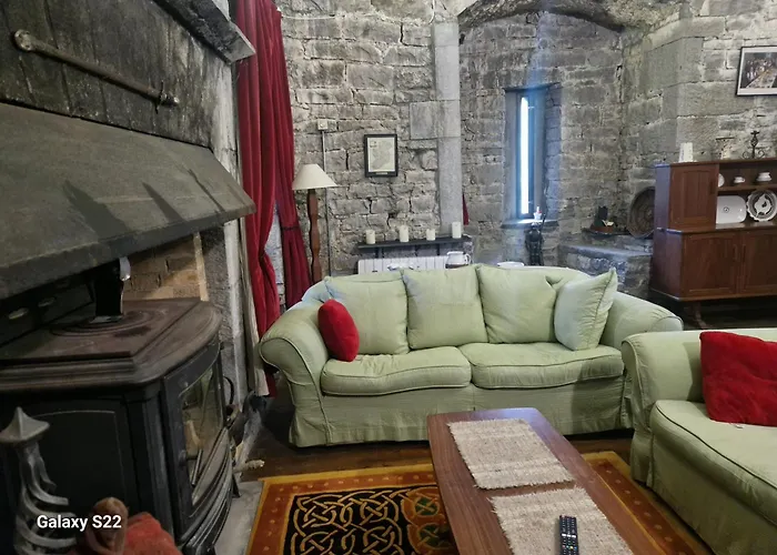 Ballindooley Castle * 戈尔韦