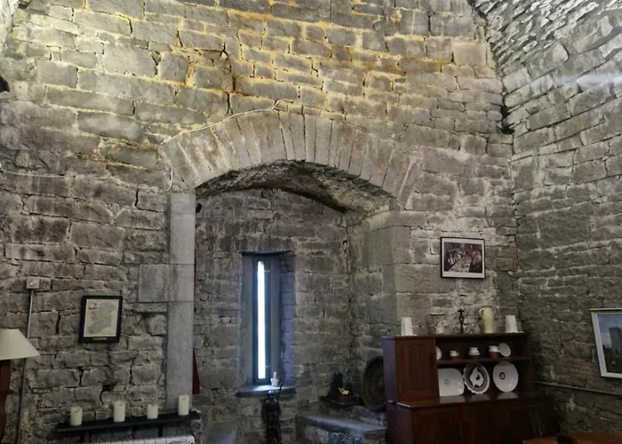 Ballindooley Castle * Galway