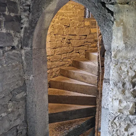 Ballindooley Castle בית נופש