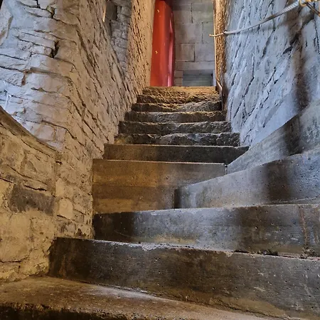 בית נופש Ballindooley Castle