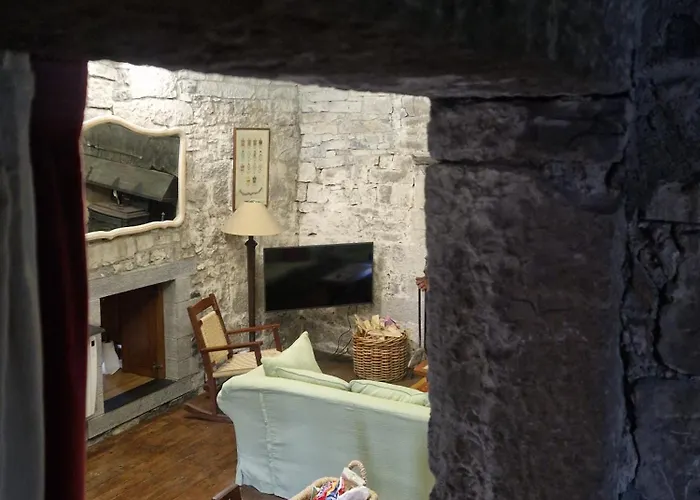 Ballindooley Castle